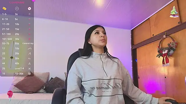 Snapshot of _gaby2 chatting on 12.20.25 gaby2 online show from 12.20.25