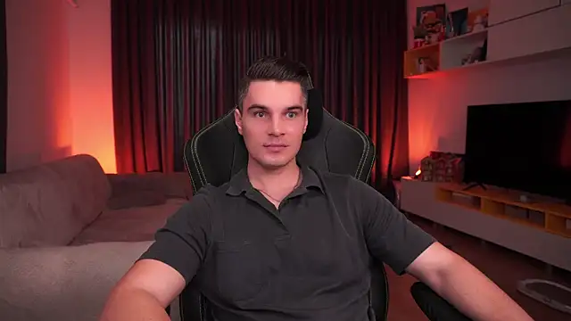 Snapshot of billypassion chatting on 01.25.25 billypassion online show from 01.25.25