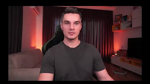 Snapshot of billypassion chatting on 01.28.25 billypassion online show from 01.28.25