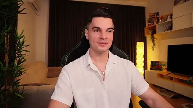 Snapshot of billypassion chatting on 02.18.25 billypassion online show from 02.18.25