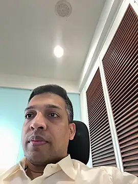 Snapshot of a4ashes chatting on 10.15.25 a4ashes online show from 10.15.25