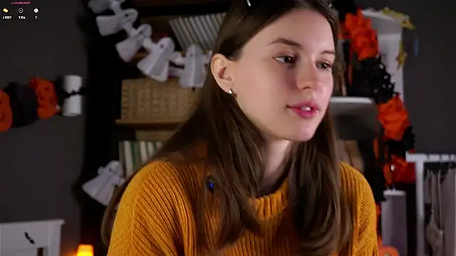 Snapshot of DarylBarks chatting on 10.28.25 DarylBarks online show from 10.28.25