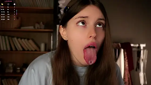 Snapshot of DarylBarks chatting on 11.08.25 DarylBarks online show from 11.08.25