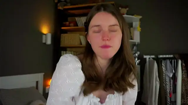 Snapshot of DarylBarks chatting on 11.24.25 DarylBarks online show from 11.24.25