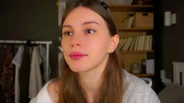 Snapshot of DarylBarks chatting on 12.03.25 DarylBarks online show from 12.03.25