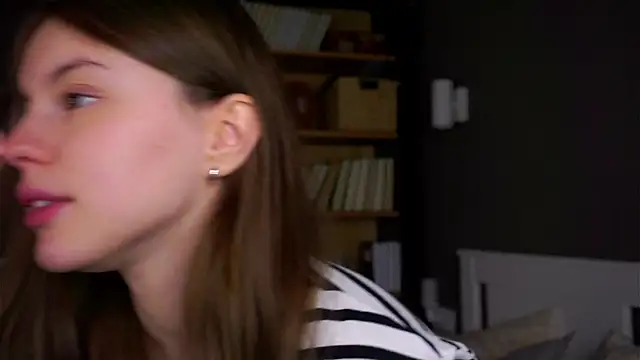 Snapshot of DarylBarks chatting on 12.14.25 DarylBarks online show from 12.14.25