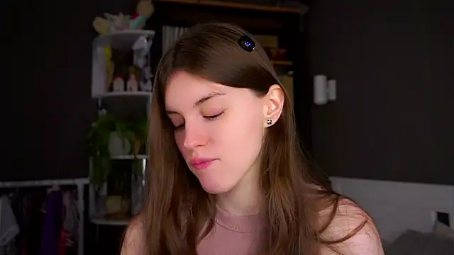 Snapshot of DarylBarks chatting on 12.15.25 DarylBarks online show from 12.15.25