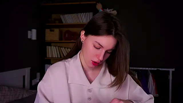 Snapshot of DarylBarks chatting on 12.17.25 DarylBarks online show from 12.17.25