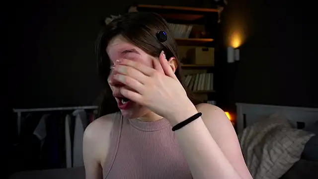 Snapshot of DarylBarks chatting on 12.20.25 DarylBarks online show from 12.20.25