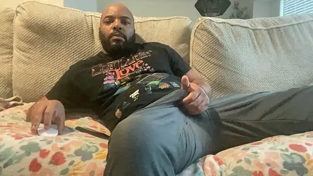 Snapshot of Bbcfun44 chatting on 02.12.25 Bbcfun44 online show from 02.12.25