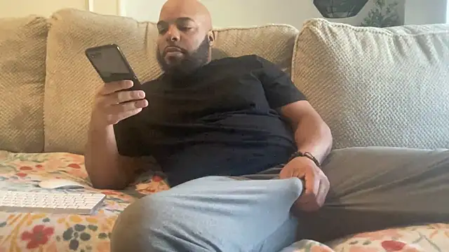 Snapshot of Bbcfun44 chatting on 02.28.25 Bbcfun44 online show from 02.28.25