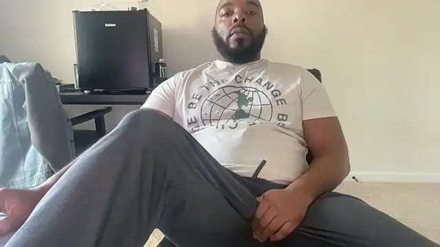 Snapshot of Bbcfun44 chatting on 12.02.25 Bbcfun44 online show from 12.02.25