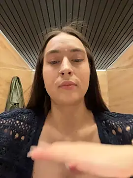 Holly Play online show from 03.27.26