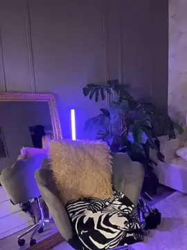 Snapshot of kyber_ chatting on 01.25.25 kyber online show from 01.25.25