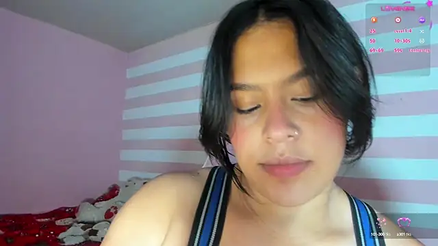 Snapshot of Loveequinn chatting on 01.06.25 Loveequinn online show from 01.06.25