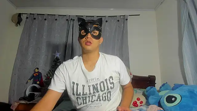 Snapshot of Chris_Maddox chatting on 12.25.24 Chris Maddox online show from 12.25.24