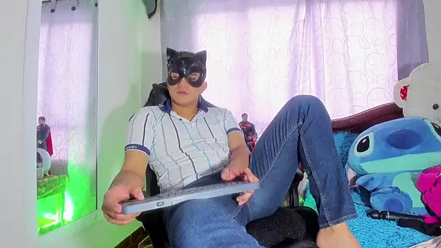 Snapshot of Chris_Maddox chatting on 01.28.25 Chris Maddox online show from 01.28.25