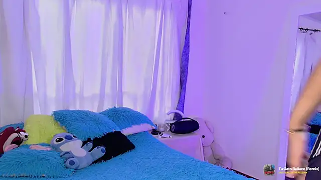 Snapshot of Chris_Maddox chatting on 11.10.25 Chris Maddox online show from 11.10.25