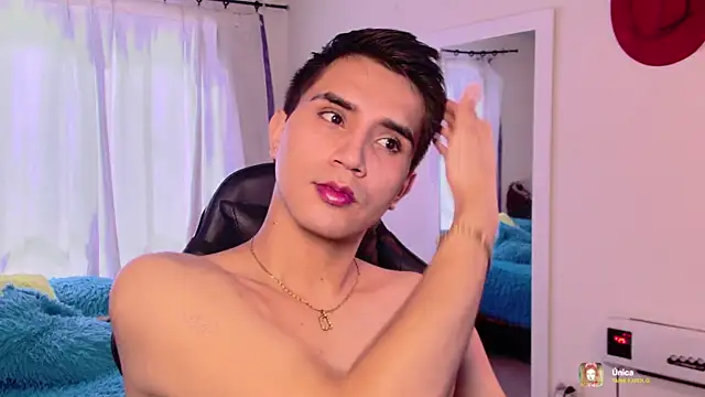 Snapshot of Chris_Maddox chatting on 11.21.25 Chris Maddox online show from 11.21.25