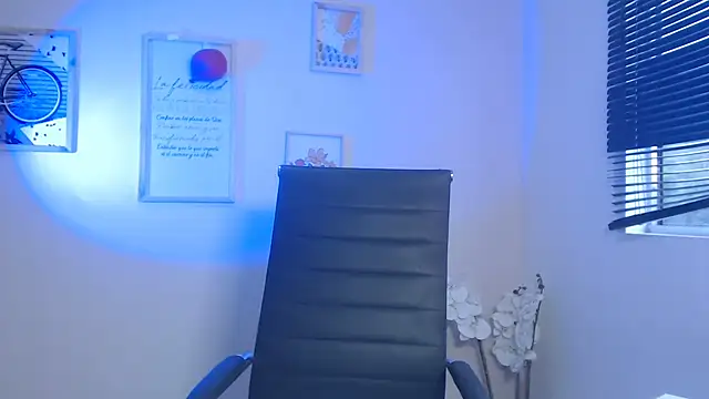 Snapshot of lucy_diiaz chatting on 03.04.25 lucy diiaz online show from 03.04.25