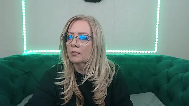 IvanaCharm online show from 03.09.26