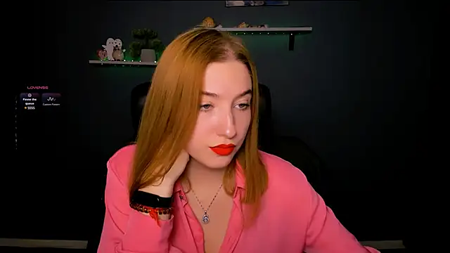 Snapshot of daisy_candy chatting on 12.10.24 daisy candy online show from 12.10.24