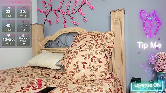 Snapshot of Angel_1997 chatting on 11.21.25 Angel 1997 online show from 11.21.25