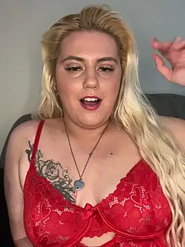 Snapshot of Blondiee3088 chatting on 02.21.25 Blondiee3088 online show from 02.21.25