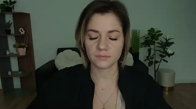 MariaSttone online show from 12.30.24