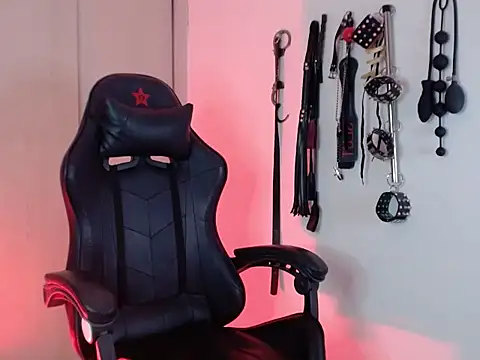 Snapshot of Alisson_Beckett chatting on 10.03.25 Alisson Beckett online show from 10.03.25