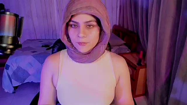 Snapshot of isabelacooperr chatting on 05.22.26 isabelacooperr online show from 05.22.26