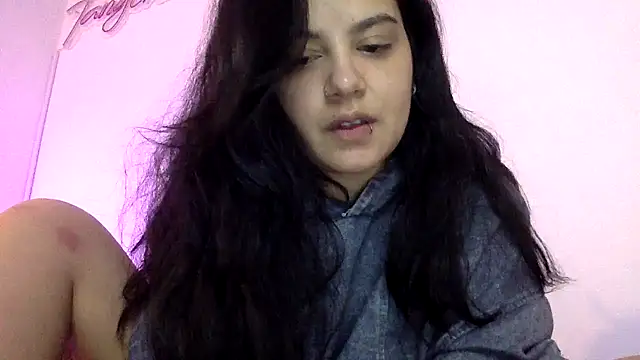 Snapshot of Mariasool chatting on 12.28.24 Mariasool online show from 12.28.24