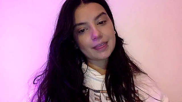 Snapshot of Mariasool chatting on 01.28.25 Mariasool online show from 01.28.25