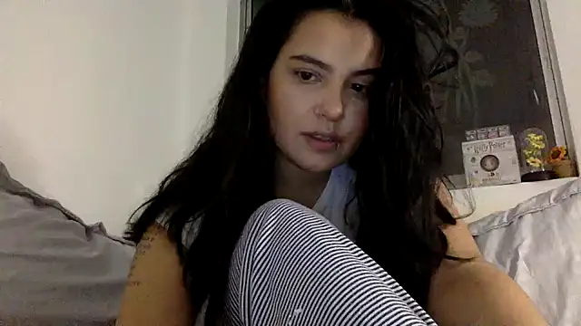 Snapshot of Mariasool chatting on 02.25.25 Mariasool online show from 02.25.25