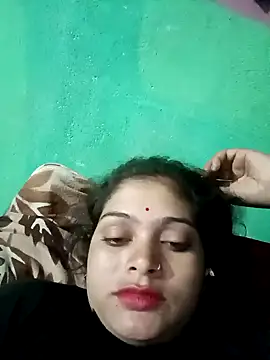 Snapshot of Chandni chatting on 01.21.25 Chandni online show from 01.21.25