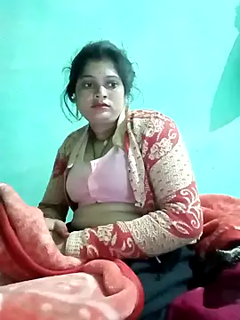 Snapshot of Chandni chatting on 01.25.25 Chandni online show from 01.25.25