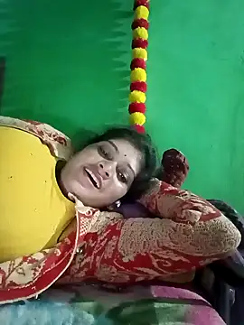 Snapshot of Chandni chatting on 02.01.25 Chandni online show from 02.01.25