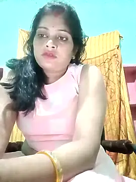 Snapshot of Chandni chatting on 02.19.25 Chandni online show from 02.19.25