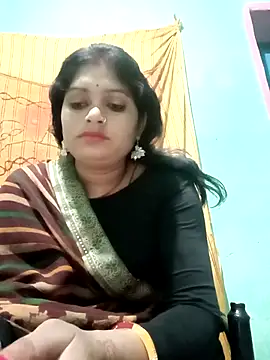 Snapshot of Chandni chatting on 02.24.25 Chandni online show from 02.24.25