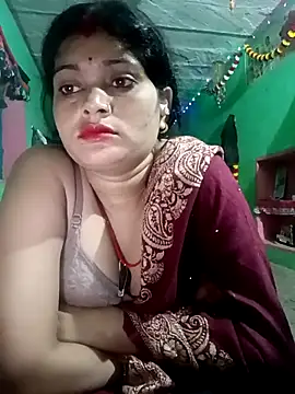 Snapshot of Chandni chatting on 03.03.25 Chandni online show from 03.03.25