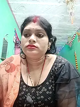 Snapshot of Chandni chatting on 03.04.25 Chandni online show from 03.04.25