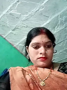 Snapshot of Chandni chatting on 03.05.25 Chandni online show from 03.05.25