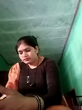 Snapshot of Chandni chatting on 03.07.25 Chandni online show from 03.07.25