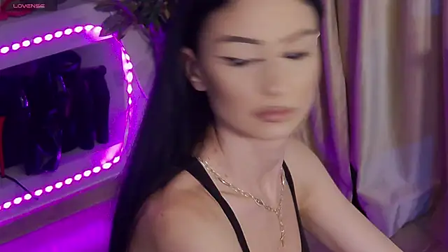 Snapshot of FeetVibe chatting on 10.03.25 FeetVibe online show from 10.03.25