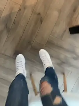 Snapshot of FeetVibe chatting on 10.19.25 FeetVibe online show from 10.19.25