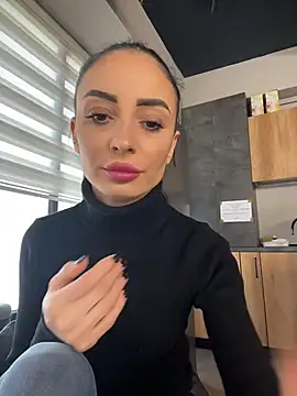 Snapshot of FeetVibe chatting on 10.29.25 FeetVibe online show from 10.29.25