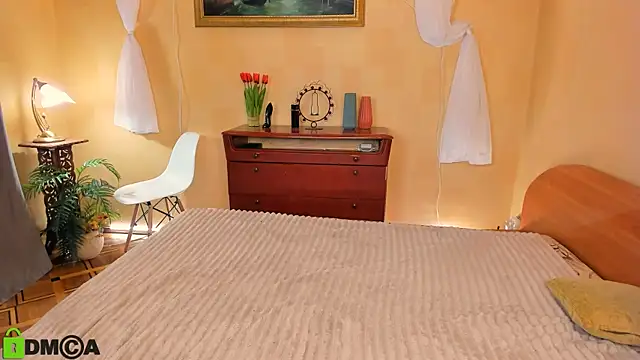 Snapshot of sindy_chiks1 chatting on 12.17.24 sindy chiks1 online show from 12.17.24