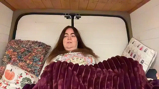 curvy-milf-abbie online show from 11.30.25