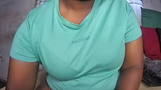 Snapshot of Sexyebonyxxx87 chatting on 09.10.25 Sexyebonyxxx87 online show from 09.10.25