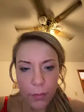 EllaSnow online show from 01.02.25